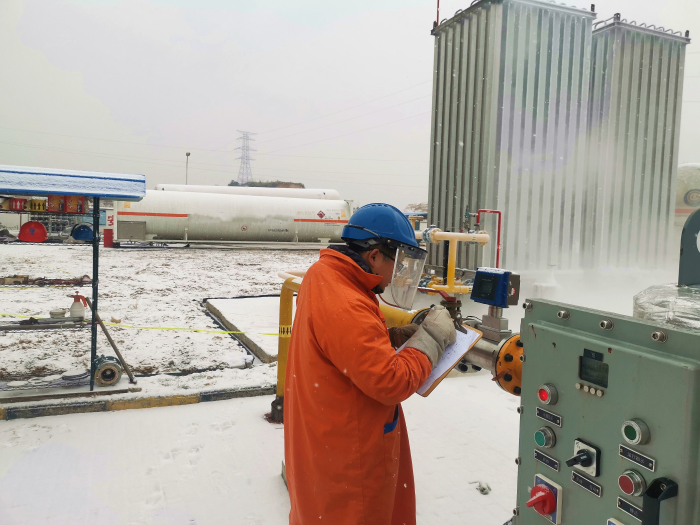 3-2冬季保供加強(qiáng)設(shè)備巡檢 3-2冬季保供加強(qiáng)設(shè)備巡檢