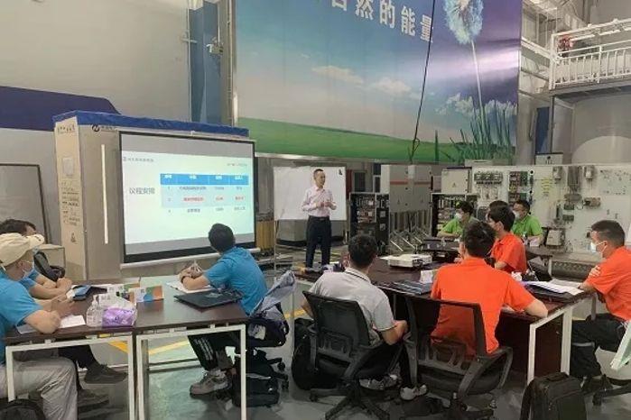 7  精準(zhǔn)發(fā)力,人才梯隊扎實推進(jìn) 7  精準(zhǔn)發(fā)力,人才梯隊扎實推進(jìn)